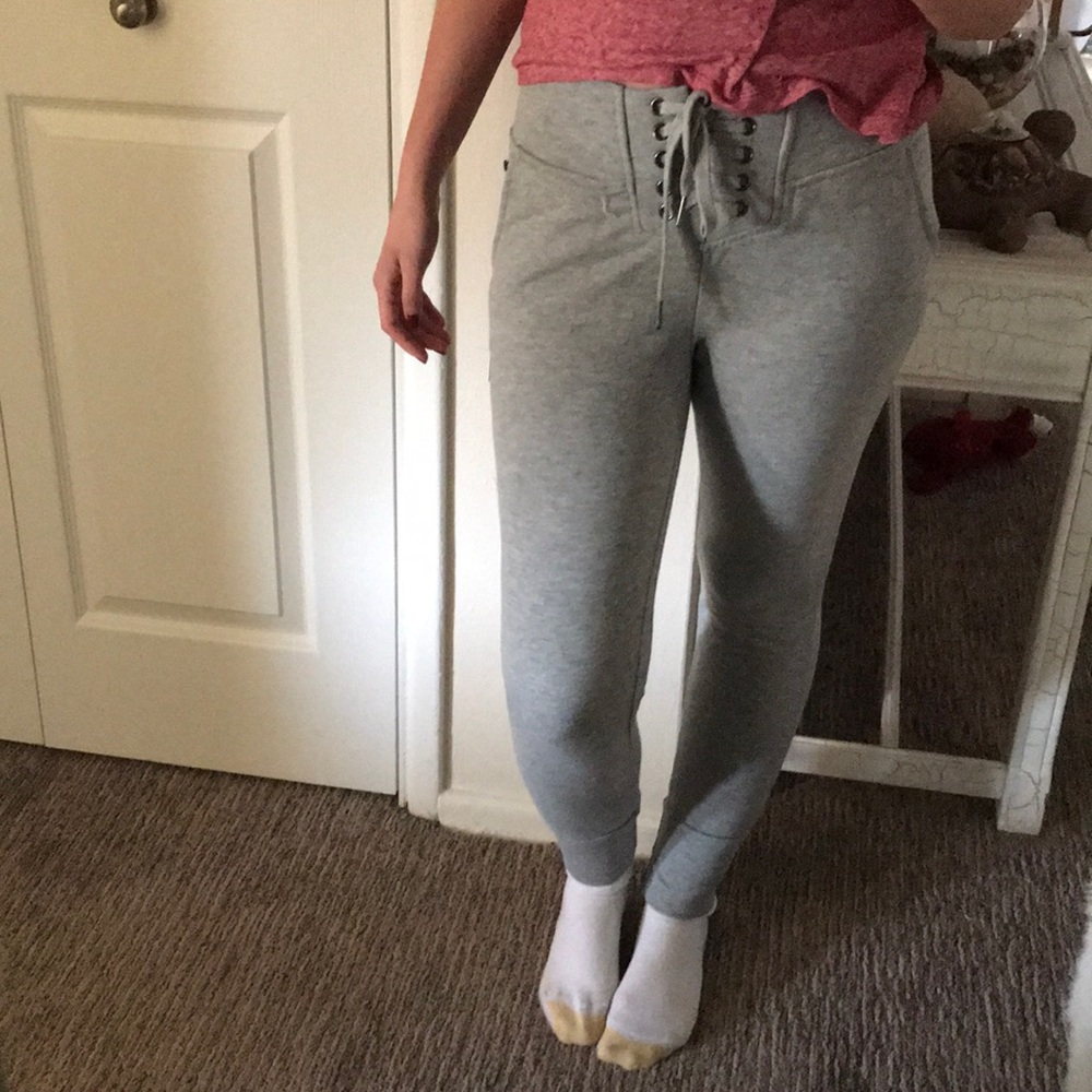LARGE (8-10)❗️Lace up Joggers - Picture 4 of 8